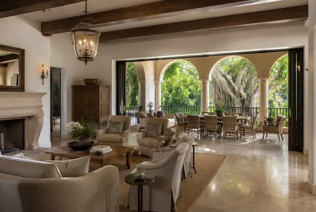 Sliding door repair technician in Coral Gables, FL
